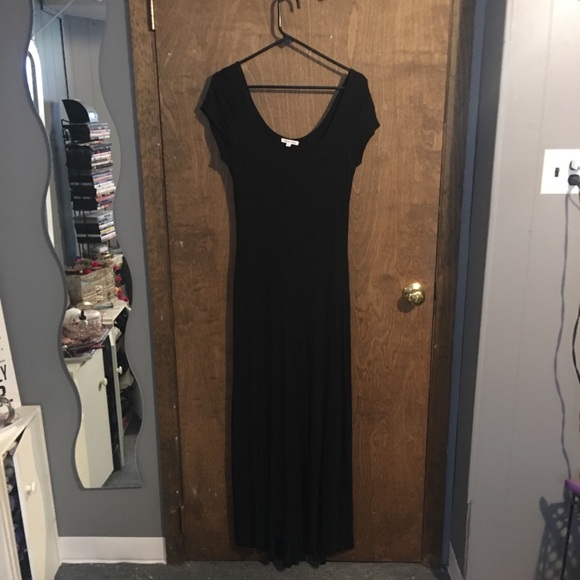 Dresses & Skirts - Black maxi dress with mermaid train